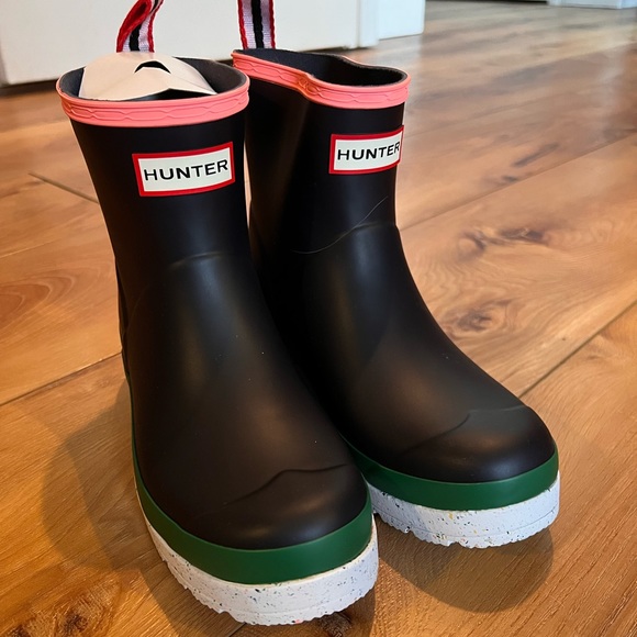 NEW Hunter Booties - Picture 1 of 4